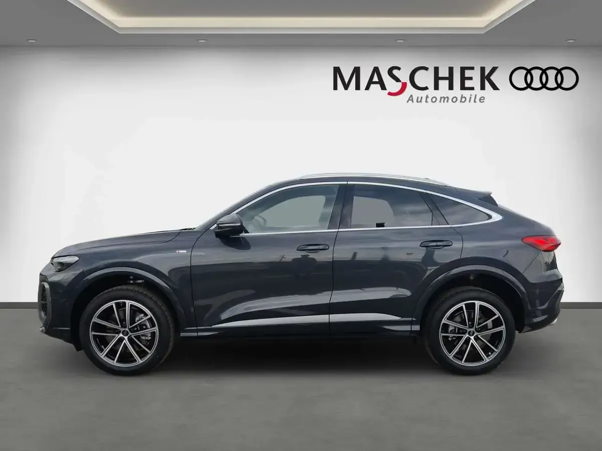 Neu Audi Q5 Sportback S-Line 204 PS (150 kW) 2026 Grau SUV