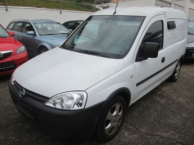 Weiß Gebraucht 2011 Opel Combo Van / Kleinbus | 3.490 € (Fairer Preis) - Bild 1/4
