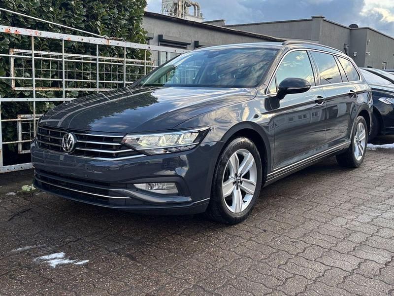 Gebraucht VW Passat 190 PS (139 kW) 2020 Grau Kombi