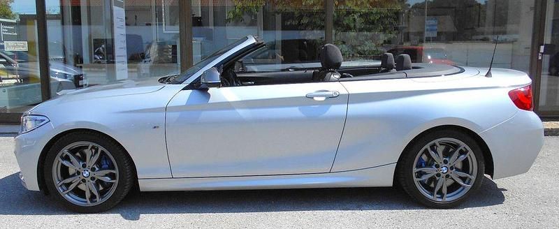 Silber Gebraucht 2016 BMW M235 Performance Cabrio | 27.555 € (Fairer Preis) - Bild 1/4