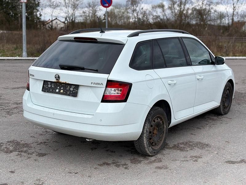 Gebraucht Skoda Fabia Style 110 PS (80 kW) 2016 Weiß Kombi