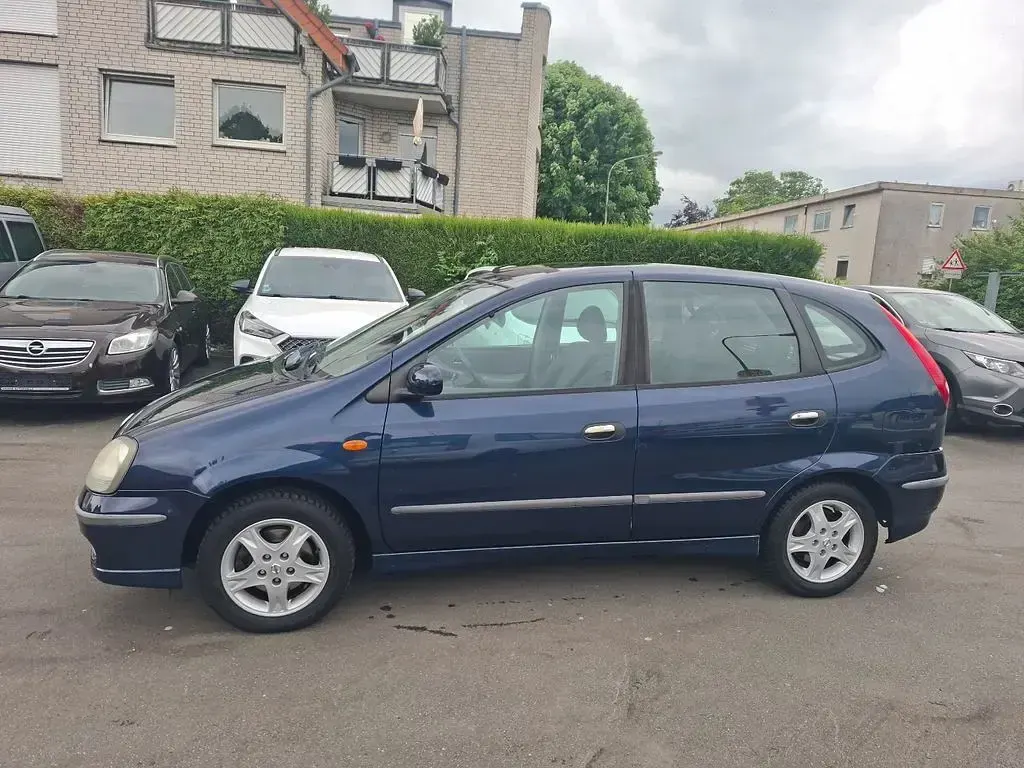 Gebraucht Nissan Almera Tino Acenta 116 PS (85 kW) 2004 Blau Van / Kleinbus