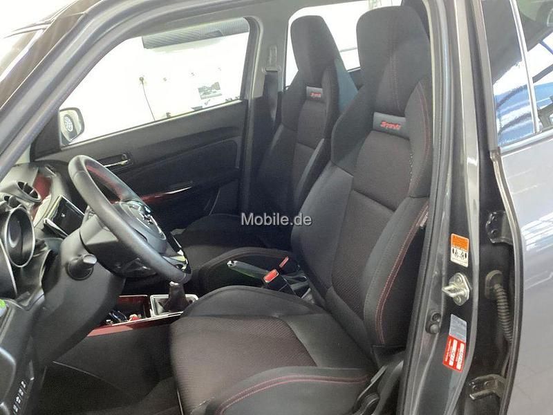 Grau Gebraucht 2019 Suzuki Swift Sport Limousine | 15.689 € (Fairer Preis) - Bild 1/4