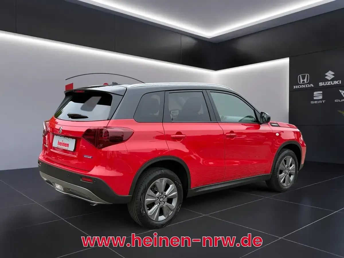 Neu Suzuki Vitara Comfort 110 PS (80 kW) 2026 Rot SUV