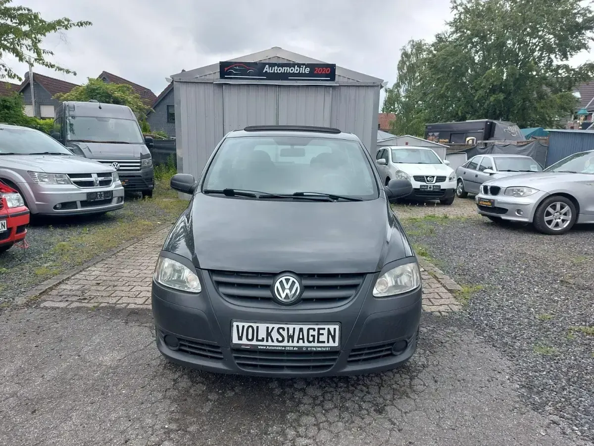 Gebraucht VW Fox 54 PS (39 kW) 2006 Schwarz Kleinwagen