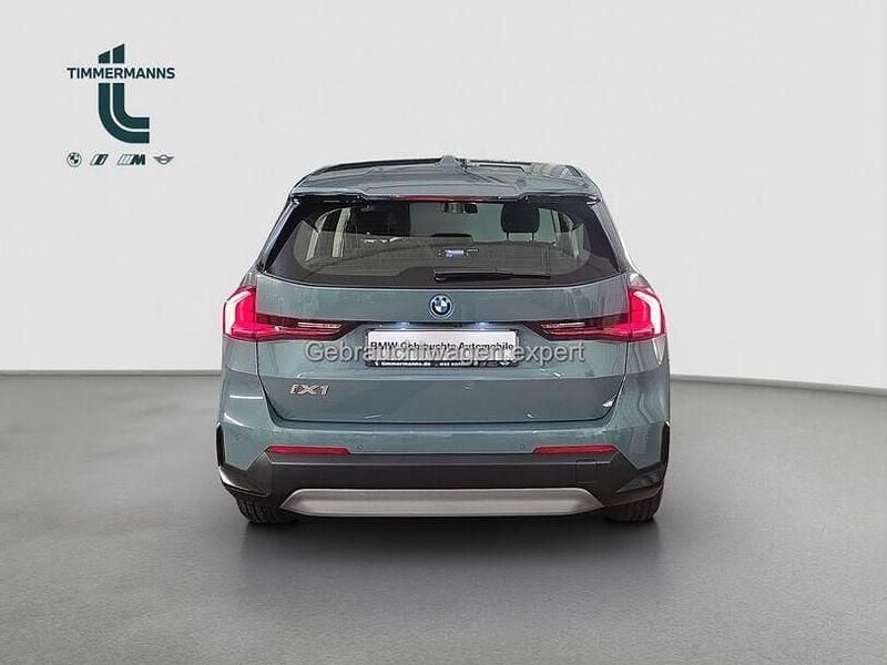 Usado BMW iX1 230 kW (313 HP) 2023 Verde SUV