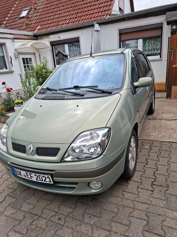 Gold Gebraucht 2003 Renault Scénic Authentique Van / Kleinbus | 2.999 € (Etwas zu teuer) - Bild 1/4