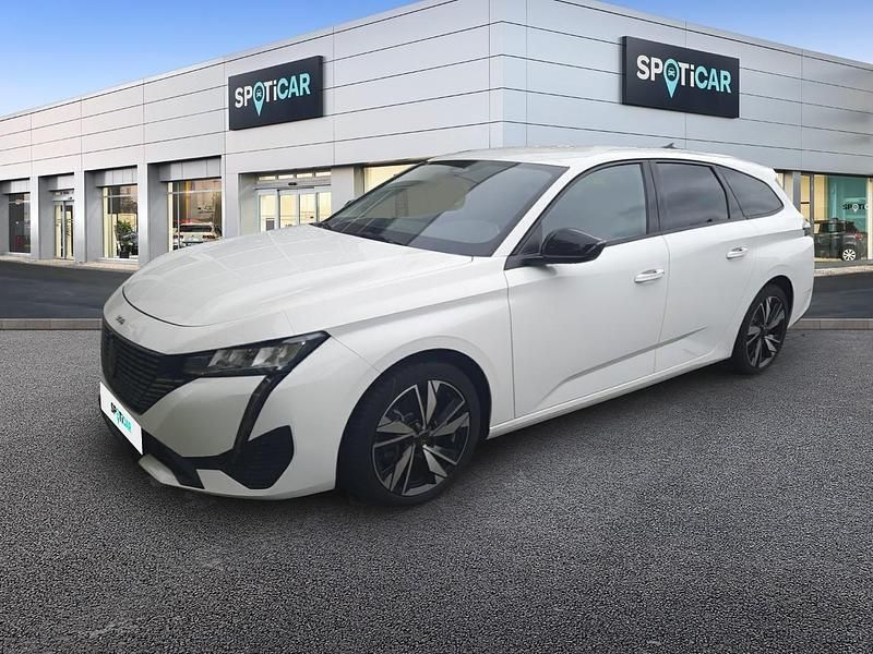 Weiß Gebraucht 2022 Peugeot 308 SW Allure Kombi | 18.790 € - Bild 1/4