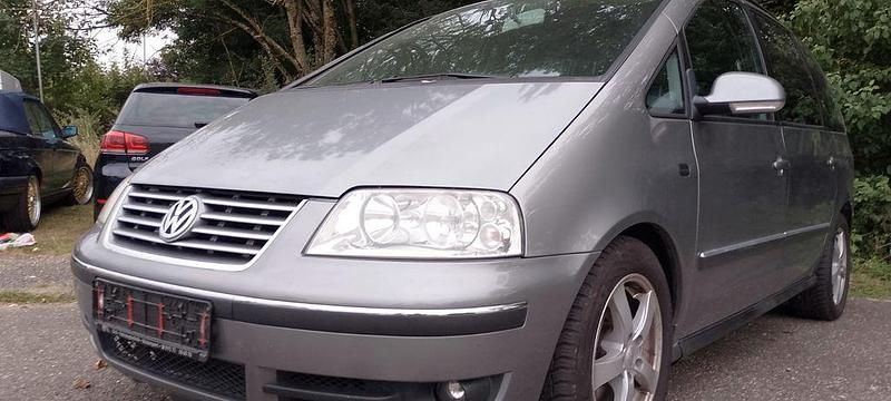 Grau Gebraucht 2005 VW Sharan Highline Van / Kleinbus | 2.950 € (Fairer Preis) - Bild 1/4