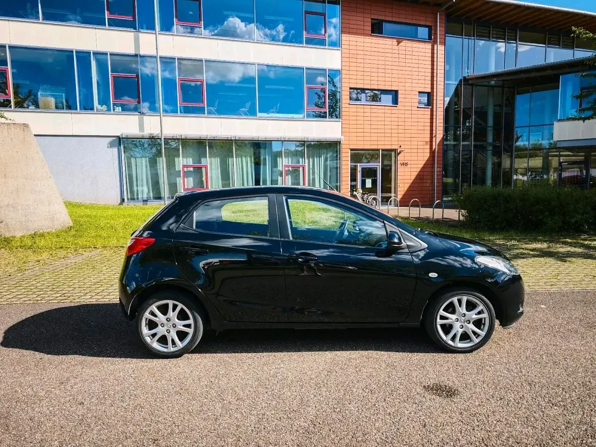 Gebraucht Mazda 2 103 PS (75 kW) 2006 Schwarz Kleinwagen
