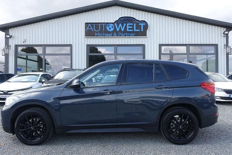 Grau Gebraucht 2019 BMW X1 Performance SUV | 17.480 € (Fairer Preis) - Bild 1/4