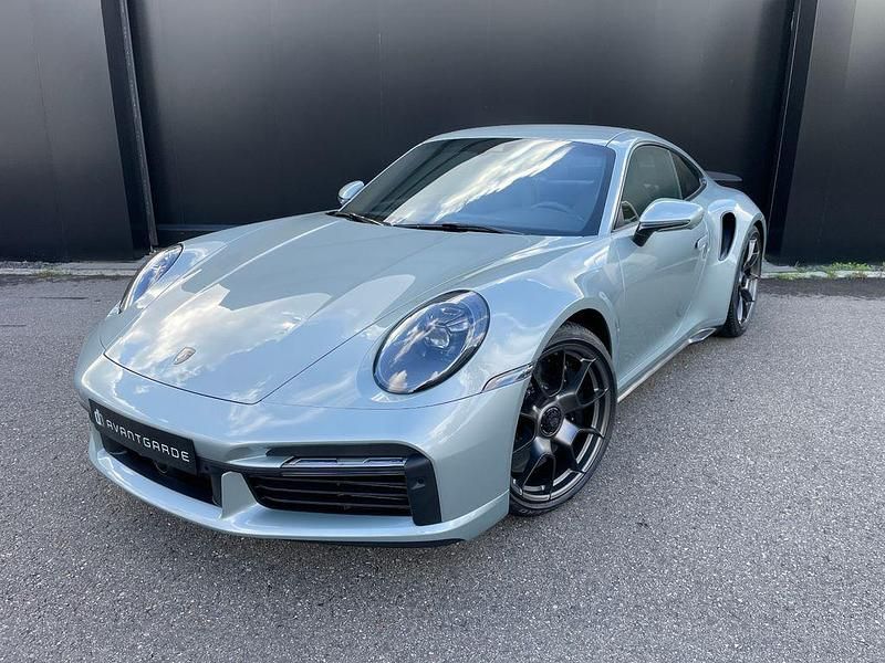 Neu Porsche 911 Turbo S 650 PS (478 kW) 2025 Silber