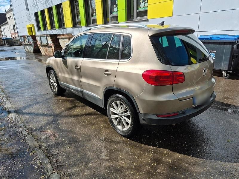 Gebraucht VW Tiguan 140 PS (102 kW) 2012 Beige SUV