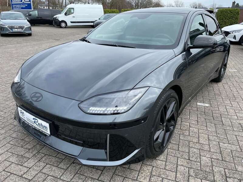 Grau Gebraucht 2023 Hyundai Ioniq 6 Edition Limousine | 44.990 € (Teuer) - Bild 1/4