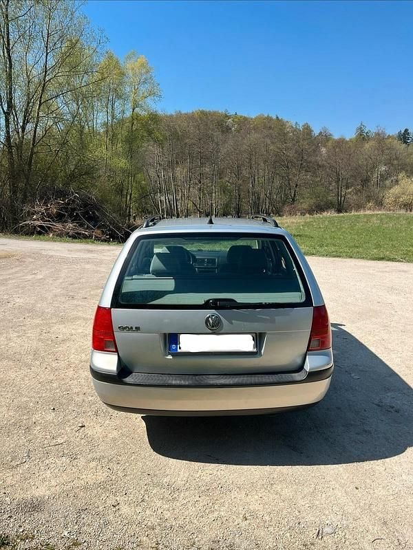 Second-hand VW Golf IV 75 CP (55 kW) 2000 Argintiu Break