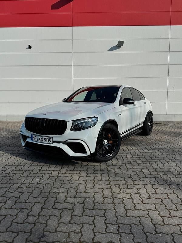 Weiß Gebraucht 2020 Mercedes GLC63 AMG AMG SUV | 62.000 € (Superpreis) - Bild 1/4