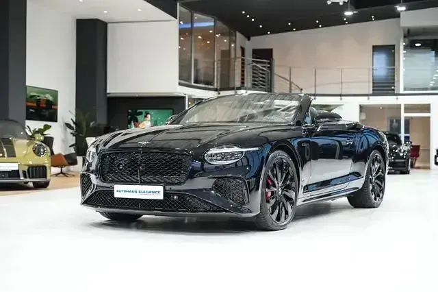 Second-hand Bentley Continental 680 CP (500 kW) 2025 Negru Cabrio