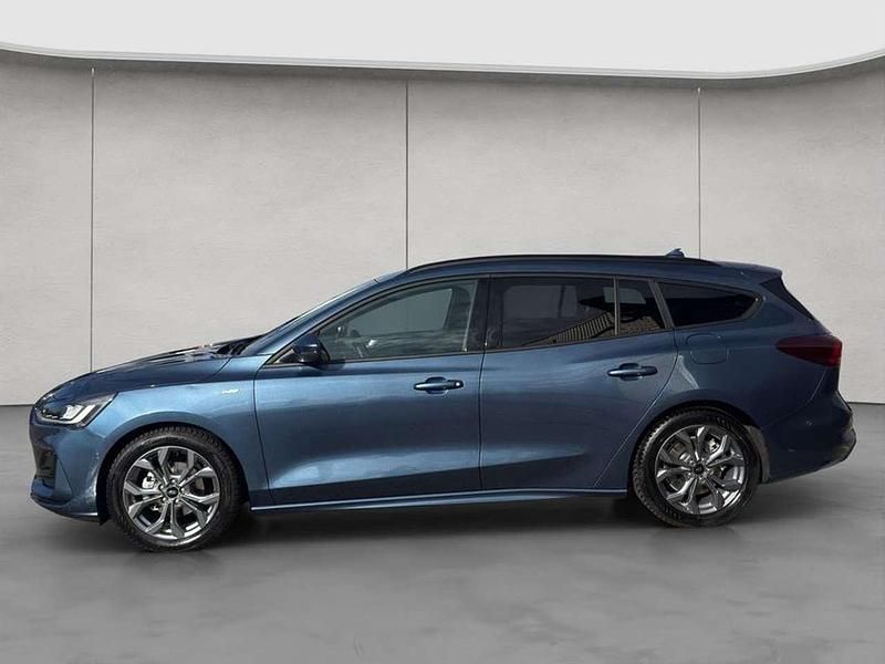 Gebraucht Ford Focus ST-Line X 155 PS (114 kW) 2024 Chrome blue metallic Kombi