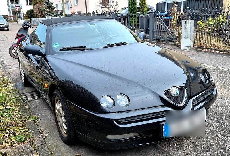 Gebraucht Alfa Romeo Spider 155 PS (114 kW) 1999 Schwarz Cabrio