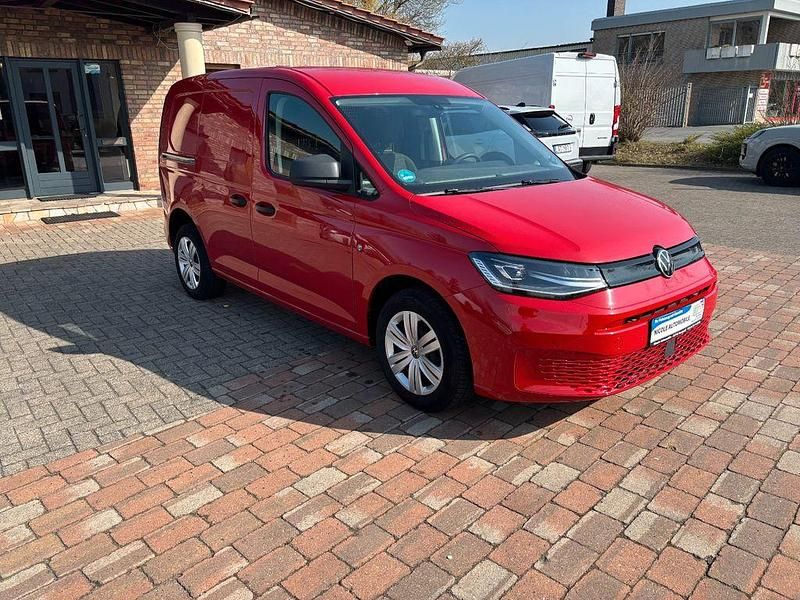Gebraucht VW Caddy Basis 122 PS (89 kW) 2024 Rot Van / Kleinbus