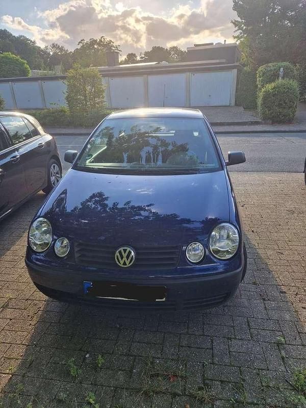 Blau Gebraucht 2003 VW Polo Limousine | 2.000 € (Fairer Preis) - Bild 1/4