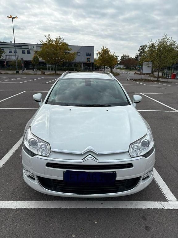Weiß Gebraucht 2015 Citroën C5 Exclusive Kombi | 6.750 € (Guter Preis) - Bild 1/4