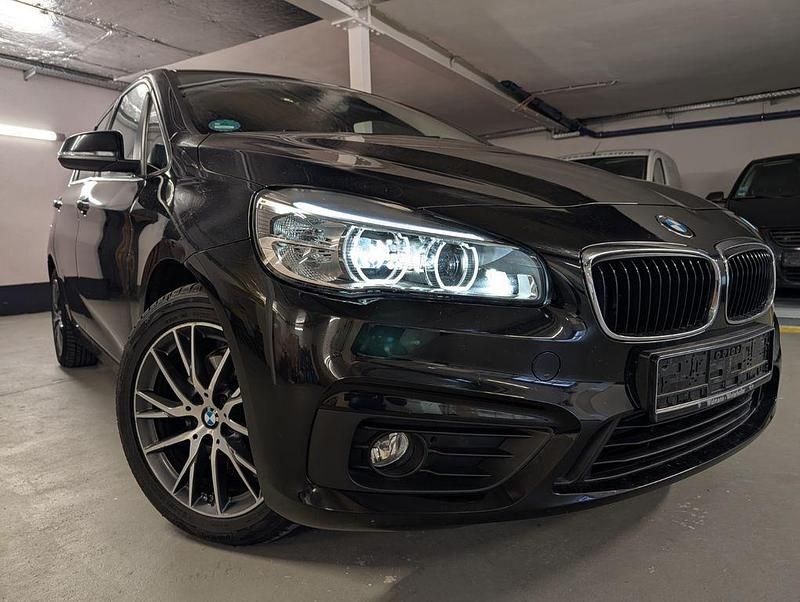 Gebraucht BMW 218 Active Tourer 136 PS (100 kW) 2015 Schwarz Van / Kleinbus