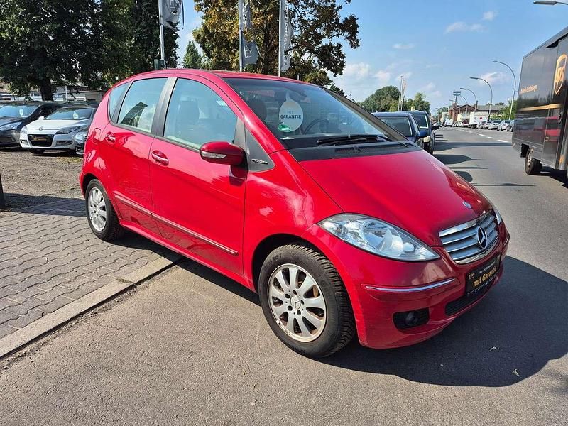 Rot Gebraucht 2006 Mercedes A170 Elegance Limousine | 3.999 € (Guter Preis) - Bild 1/4