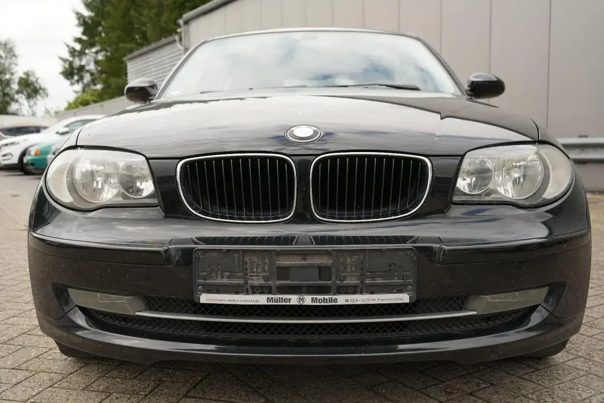 Gebraucht BMW 116 116 PS (85 kW) 2007 Schwarz Kleinwagen