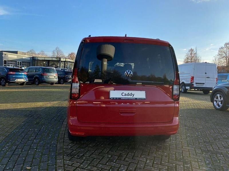 Neu VW Caddy Life 116 PS (85 kW) 2025 Rot Van / Kleinbus