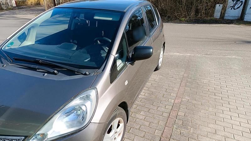 Gebraucht Honda Jazz 99 PS (72 kW) 2013 Braun Kleinwagen