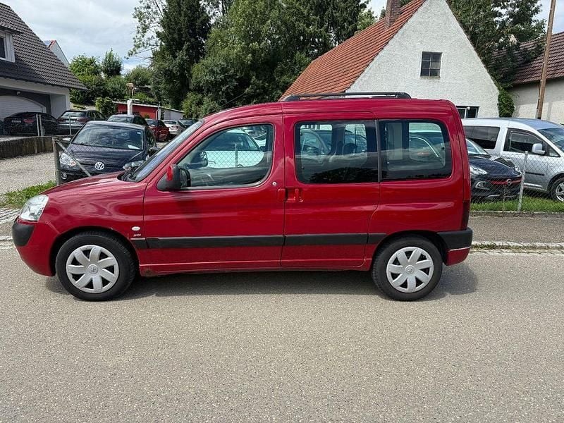 Rot Gebraucht 2004 Peugeot Partner Filou Van / Kleinbus | 2.500 € (Superpreis) - Bild 1/4