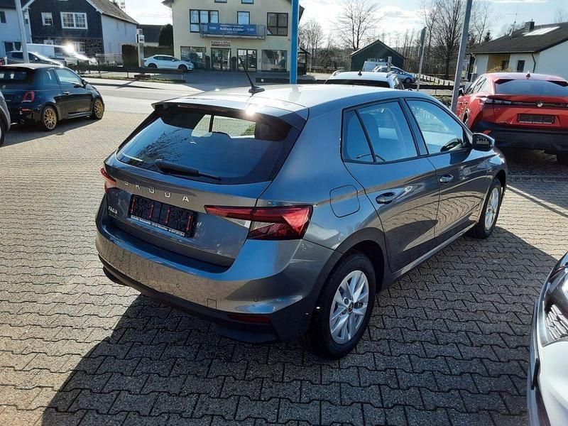 Neu Skoda Fabia Selection 116 PS (85 kW) 2025 Graphite grau metallic Kleinwagen