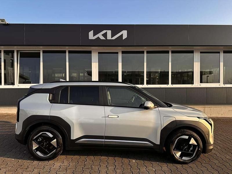 Neu Kia EV3 150 kW (204 PS) 2025 Beige (ivory silber metallic) SUV
