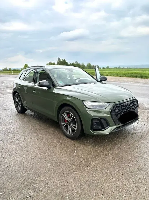 Używany Audi Q5 Edition .1 286 KM (210 kW) 2022 Zielony SUV