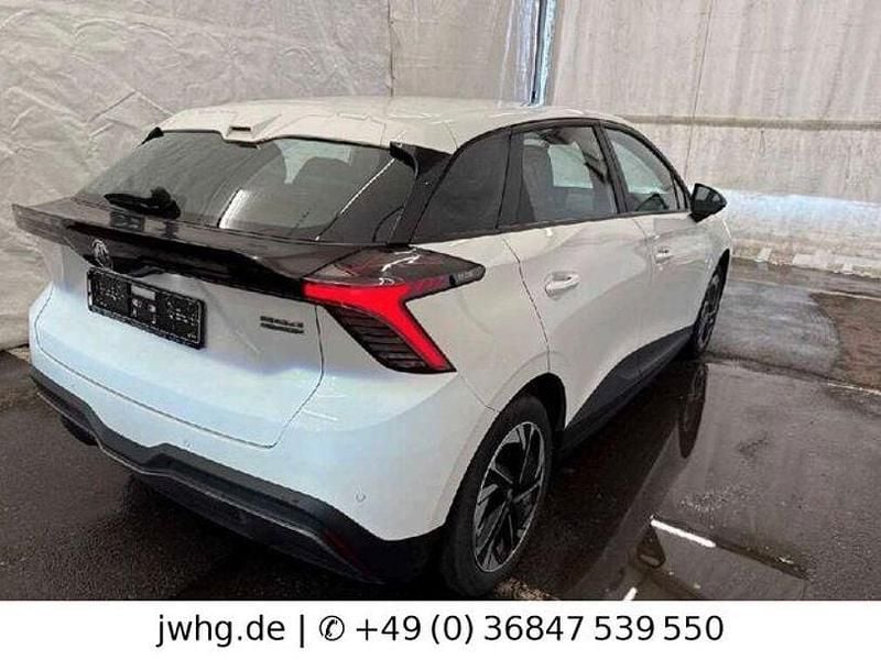 Gebraucht MG MG4 EV 125 kW (170 PS) 2023 Weiß Kleinwagen