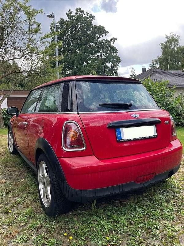 Gebraucht Mini ONE 75 PS (55 kW) 2009 Rot Kleinwagen