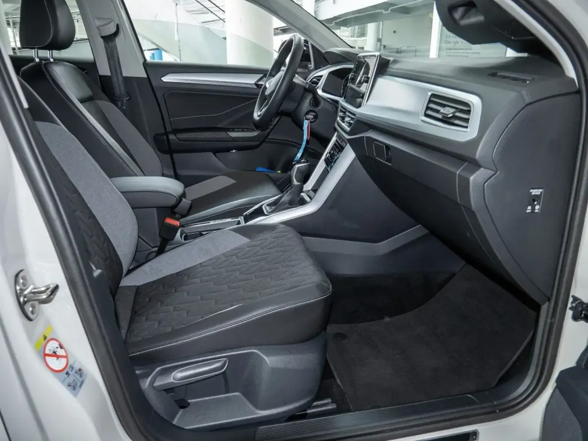 Gebraucht VW T-Roc Goal 150 PS (110 kW) 2026 SUV