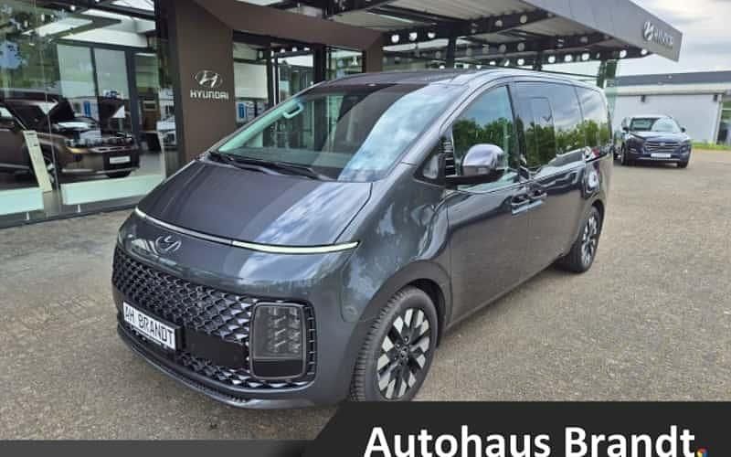 Grau Gebraucht 2022 Hyundai Staria Signature Van | 39.890 € (Fairer Preis) - Bild 1/4