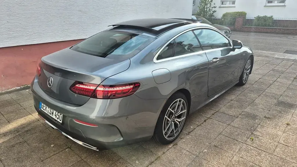 Gebraucht Mercedes E450 AMG line 367 PS (269 kW) 2021 Grau Coupé