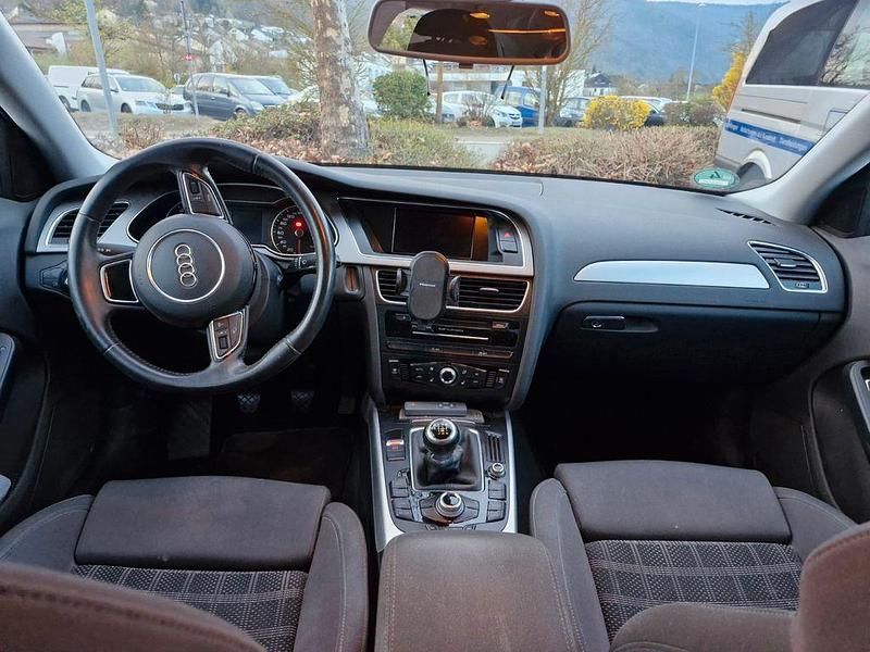 Gebraucht Audi A4 Ambition 170 PS (125 kW) 2012 Schwarz Kombi