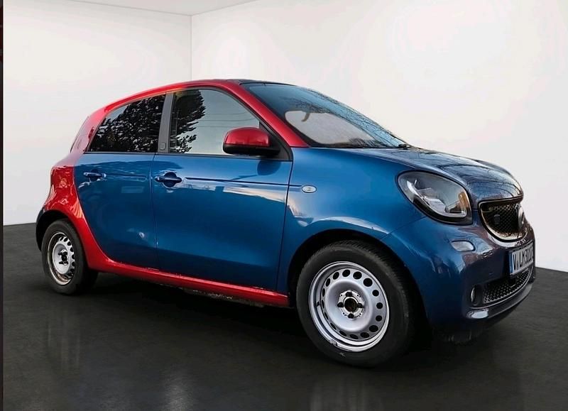 Blau Gebraucht 2019 Smart ForFour Electric Drive Kleinwagen | 7.500 € (Superpreis) - Bild 1/4