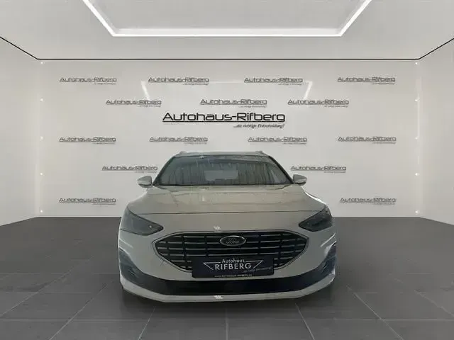 Gebraucht Ford Focus Titanium 116 PS (85 kW) 2024 Weiß Limousine