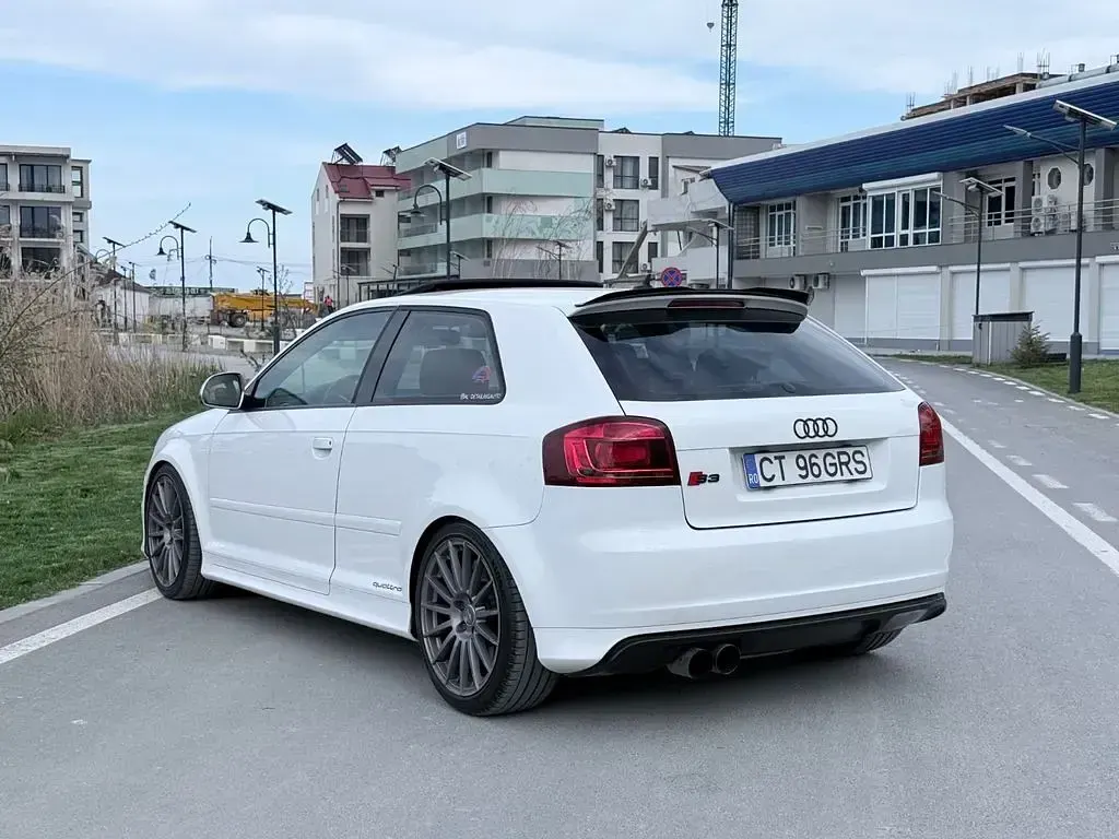 Gebraucht Audi S3 Sport 265 PS (194 kW) 2009 Weiß Kleinwagen