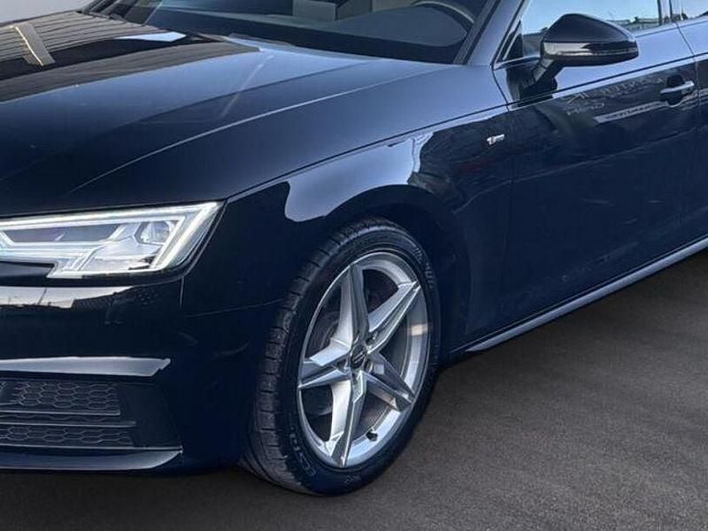 Gebraucht Audi A4 Sport 150 PS (110 kW) 2018 Schwarz Kombi