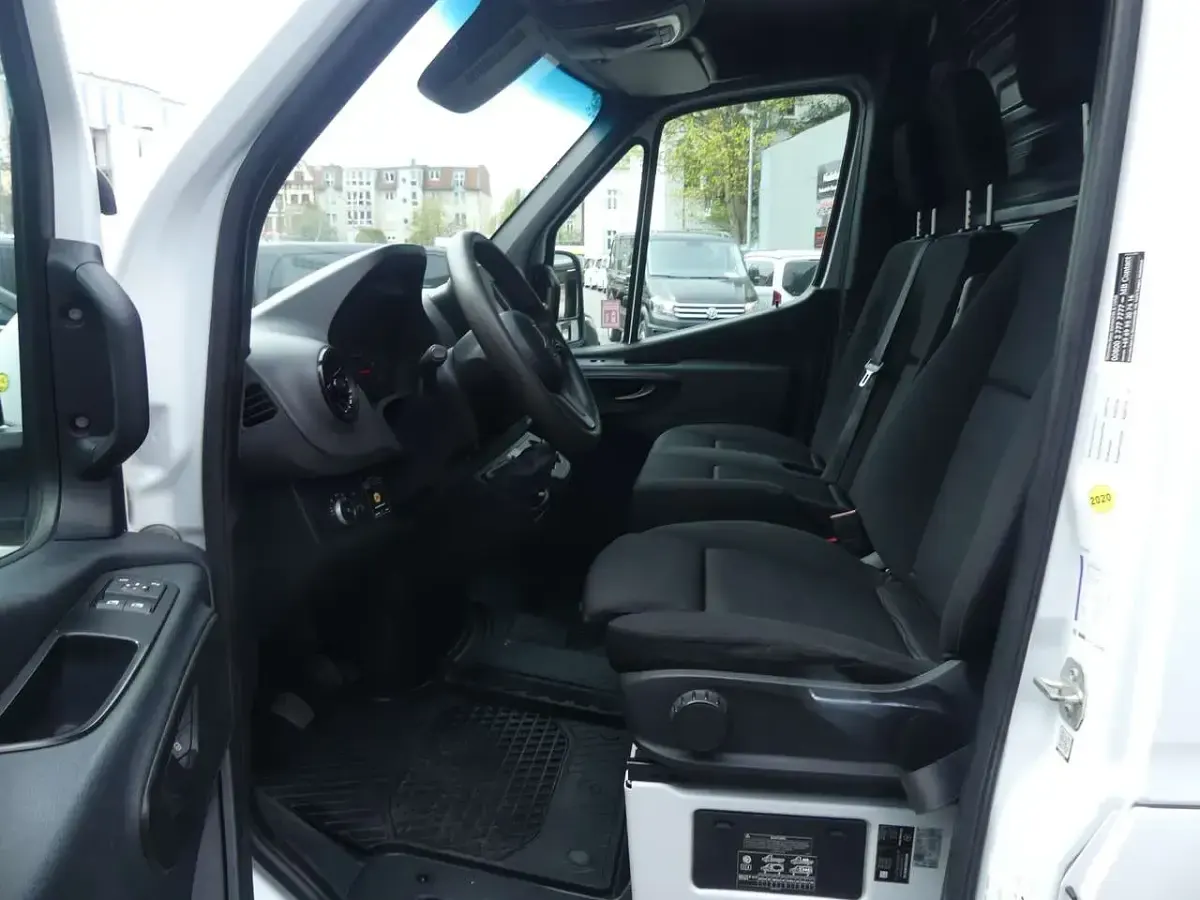Second-hand Mercedes Sprinter 190 CP (139 kW) 2020 Alb Van