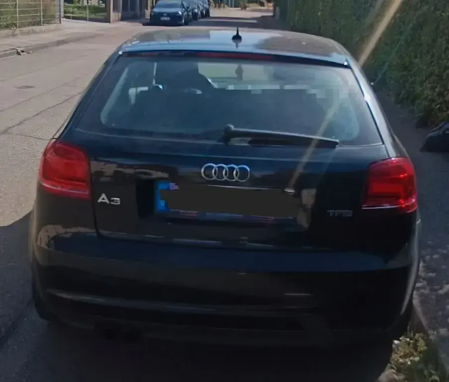 Gebraucht Audi A3 Sport 125 PS (91 kW) 2011 Schwarz Kleinwagen