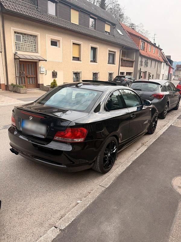 Gebraucht BMW 120 Coupé 177 PS (130 kW) 2008 Schwarz Coupé