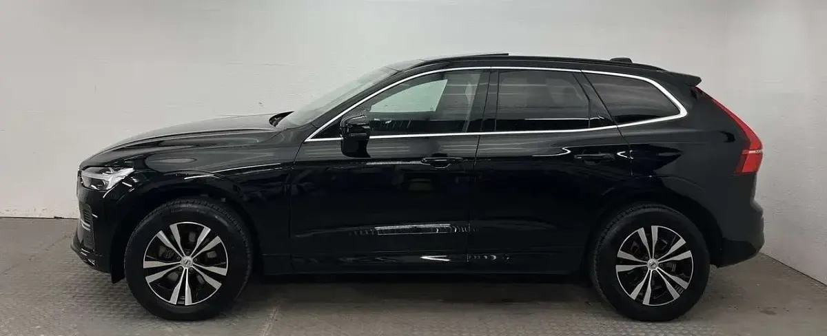 Gebraucht Volvo XC60 197 PS (144 kW) 2022 Black stone SUV