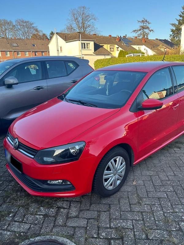 Gebraucht VW Polo Trendline 60 PS (44 kW) 2014 Rot Kleinwagen